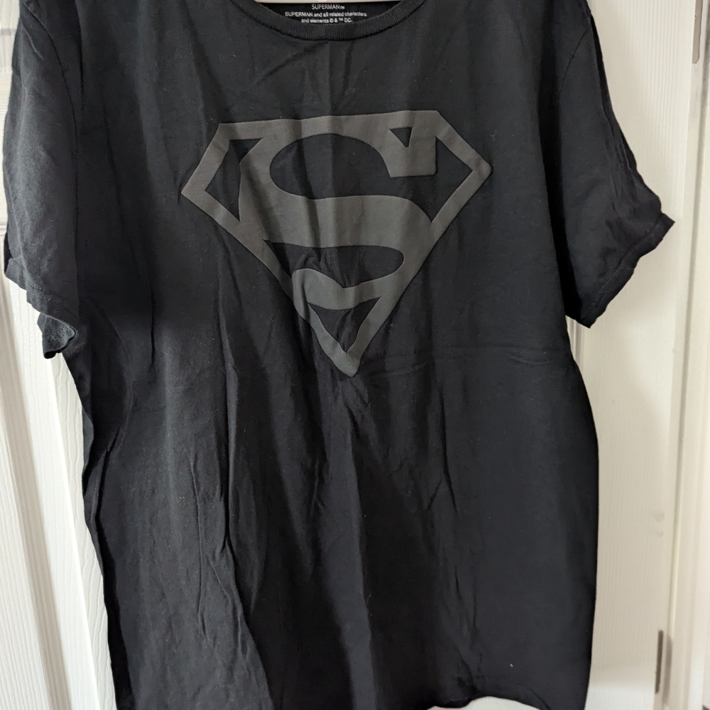 Black Superman Logo T-Shirt